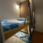 Sequencia Surf Paradise Hostel E Pousada